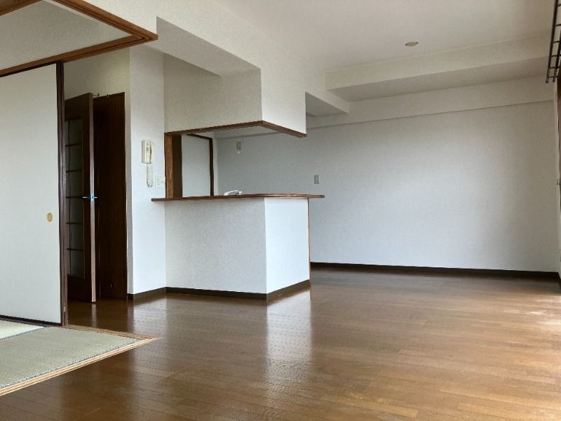 ��ʌ��t�����s��g�c�̃}���V�����̂��̑������E�X�y�[�X