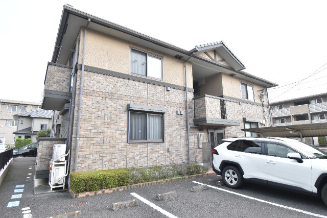 ��ʌ��������܎s��{��㏬��1185�̃A�p�[�g�̌����O��