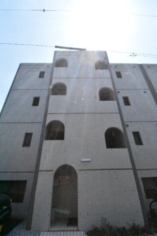 ��ʌ��������܎s�k��y�C���Q����7-10�̃}���V�����̌����O��