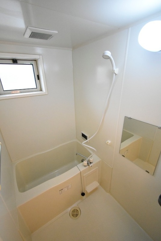 ��ʌ�����s�厚�����̃A�p�[�g�̃o�X