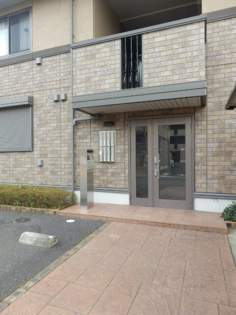 ��ʌ��������܎s��{��㏬���̃A�p�[�g�̃G���g�����X