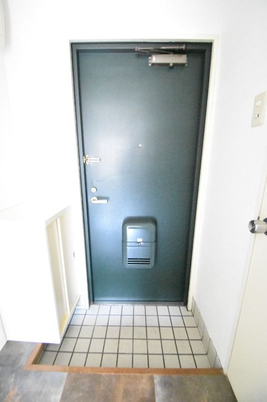 ��ʌ��������܎s�k��y�C���Q���ڂ̃}���V�����̌���