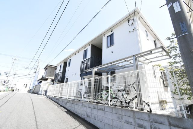 ��ʌ��������܎s��{��V�����Q����705-4�̃A�p�[�g�̌����O��