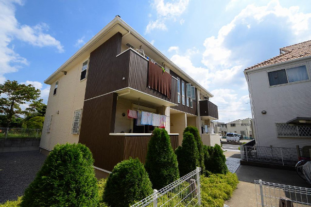 ��ʌ�����s�厚���s�g���̃A�p�[�g�̌����O��