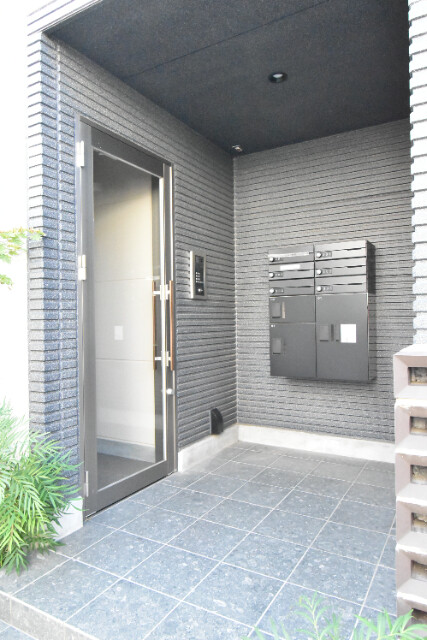 ��ʌ��z�J�s���������̃}���V�����̃G���g�����X