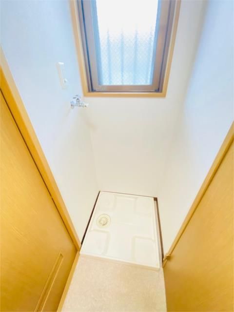 ��ʌ��z�J�s�ԎR���P���ڂ̃}���V�����̂��̑��ݔ�