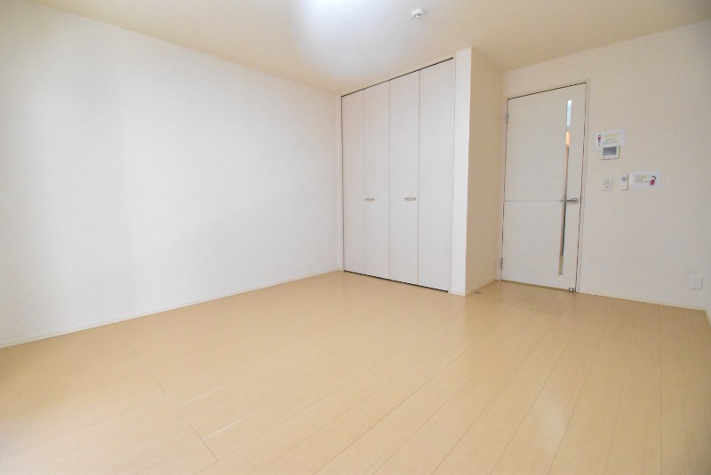 ��ʌ��������܎s�Y�a��{���R���ڂ̃A�p�[�g�̋��ԁE���r���O