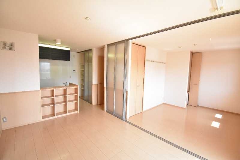 ��ʌ��������܎s��{��O���S���ڂ̃A�p�[�g�̋��ԁE���r���O