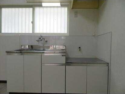 ��ʌ��������܎s��������Q���ڂ̃A�p�[�g�̃L�b�`��