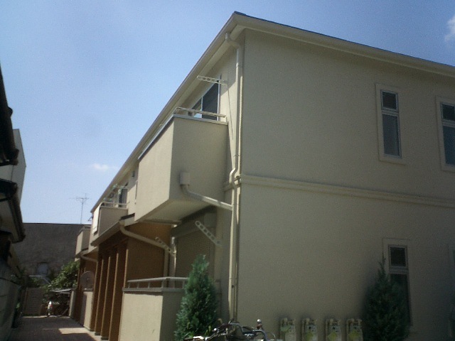 ��ʌ��������܎s��{��V�����Q���ڂ̃A�p�[�g�̌����O��