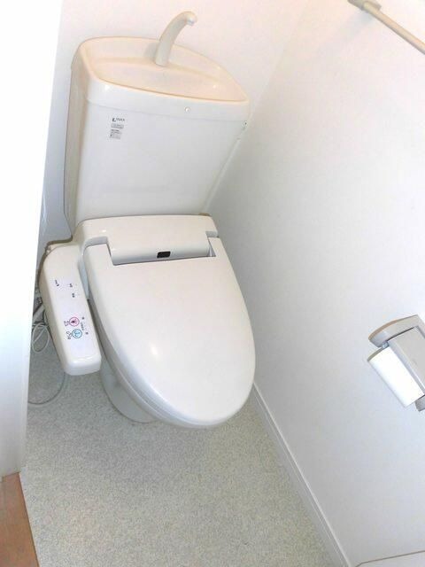 ��ʌ��������܎s��{��V�����Q���ڂ̃A�p�[�g�̃g�C��