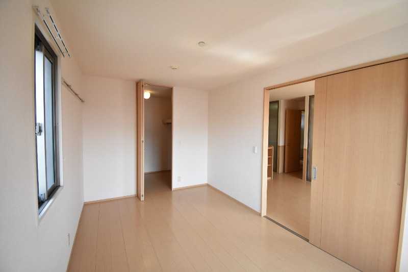 ��ʌ��������܎s��{��O���S���ڂ̃A�p�[�g�̂��̑������E�X�y�[�X