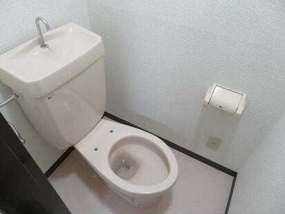 ��ʌ��������܎s��������Q���ڂ̃A�p�[�g�̃g�C��