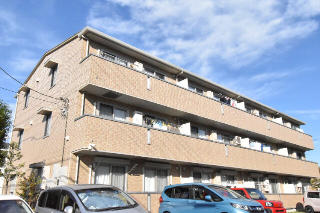 ��ʌ��z�J�s�����Q���ڂ̃A�p�[�g�̌����O��