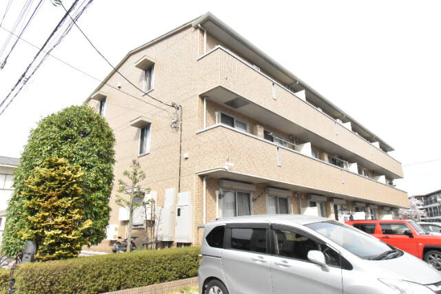 ��ʌ��z�J�s�����Q���ڂ̃A�p�[�g�̌����O��