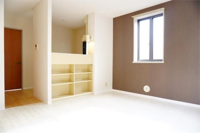 ��ʌ������s���h�Q���ڂ̃A�p�[�g�̂��̑������E�X�y�[�X