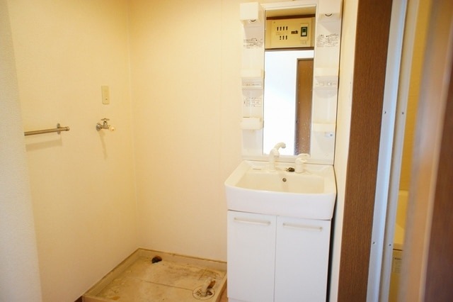 ��ʌ��z�J�s�{�{���Q���ڂ̃}���V�����̐��ʏ�