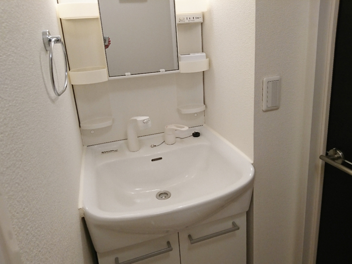 ��ʌ��z�J�s�����Q���ڂ̃A�p�[�g�̐��ʏ�