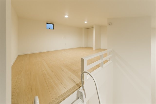 ��ʌ��������܎s�����擌��{�T���ڂ̃A�p�[�g�̂��̑������E�X�y�[�X