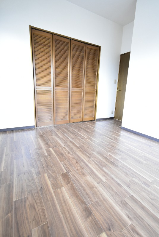 ��ʌ��������܎s�k��听���S���ڂ̃}���V�����̐Q��