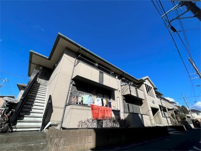 ��ʌ������s���h�Q���ڂ̃A�p�[�g�̌����O��