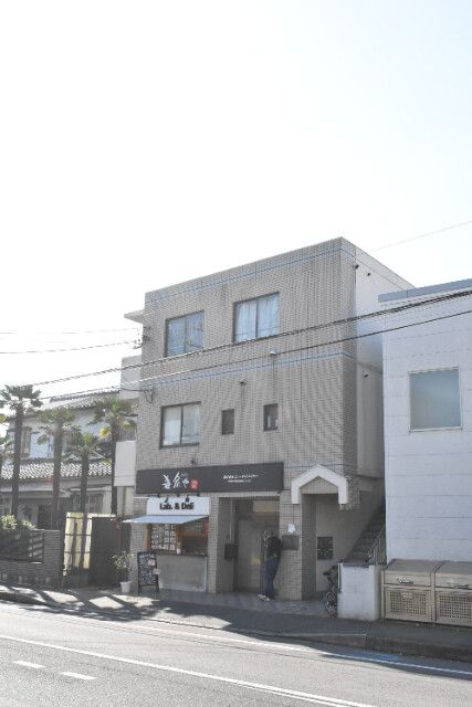 ��ʌ��������܎s�k�擌�听���Q����71-2�̃}���V�����̌����O��