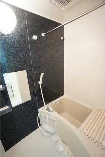 ��ʌ�����s�˒˓�Q���ڂ̃A�p�[�g�̃o�X