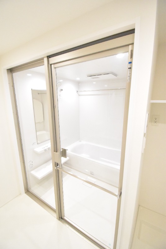 ��ʌ��������܎s��{�擌���P���ڂ̃}���V�����̃o�X