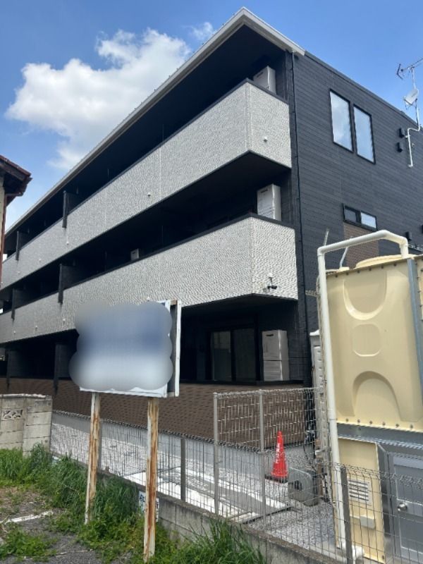 ��ʌ��ӂ��ݖ�s�㕟���P���ڂ̃A�p�[�g�̌����O��