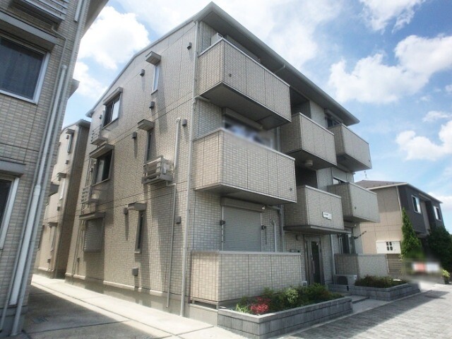 ��ʌ��z�J�s���C�N�^�E���P���ڂ̃A�p�[�g�̌����O��