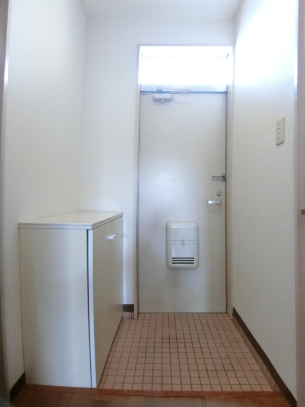 ��ʌ��z�J�s�ԓc�T���ڂ̃A�p�[�g�̌���