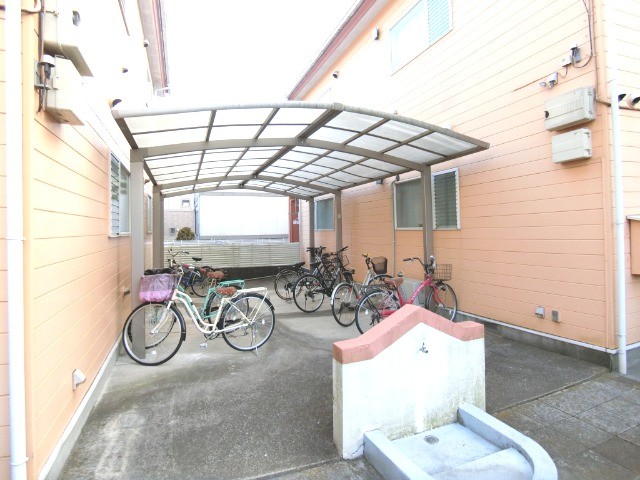 ��ʌ��z�J�s�ԓc�T���ڂ̃A�p�[�g�̂��̑�