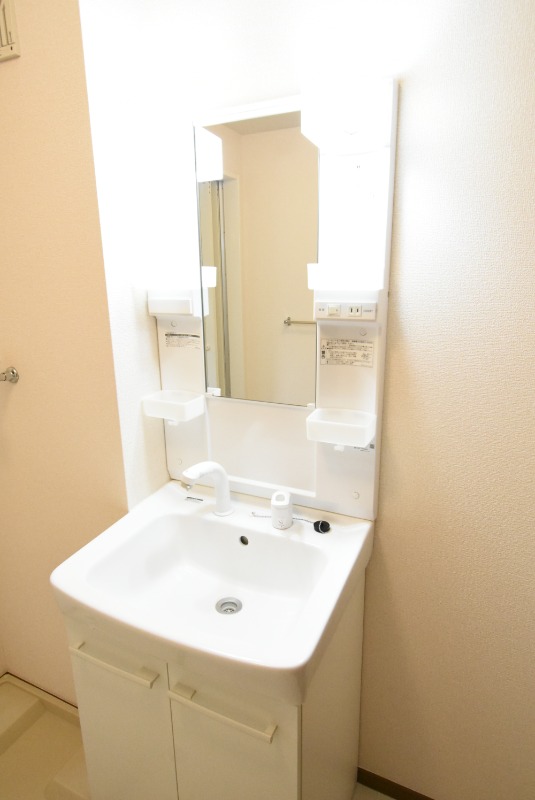 ��ʌ��������܎s�k��ʏ����̃A�p�[�g�̐��ʏ�