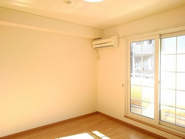 ��ʌ��z�J�s�����P���ڂ̃A�p�[�g�̋��ԁE���r���O