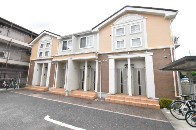 ��ʌ��z�J�s�����P���ڂ̃A�p�[�g�̌����O��