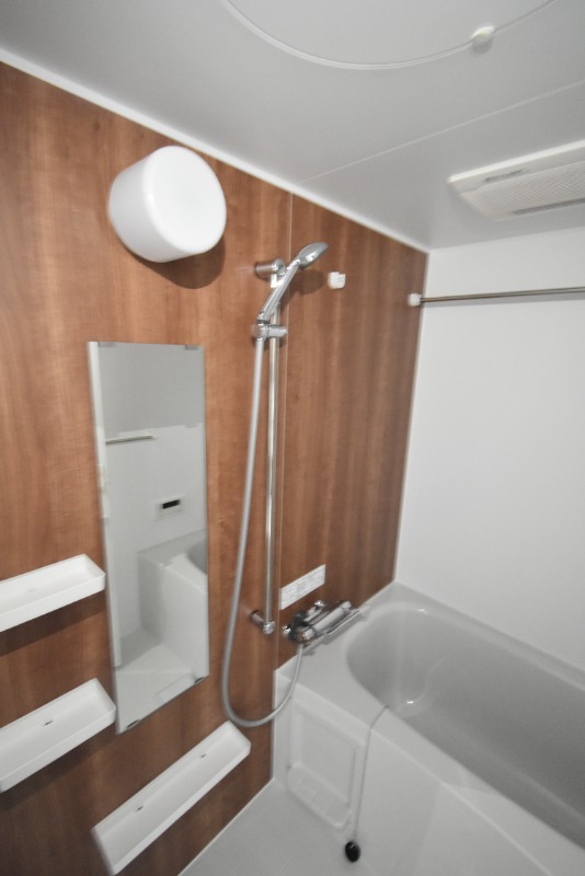 ��ʌ��z�J�s���������̃}���V�����̃o�X