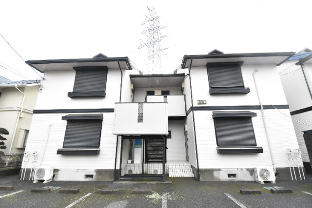 ��ʌ��������܎s��{��������P���ڂ̃A�p�[�g�̃G���g�����X