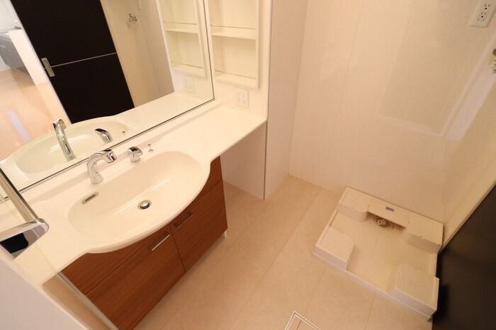 ��ʌ��������܎s�Y�a���؍�S���ڂ̃A�p�[�g�̐��ʏ�