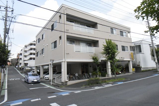 ��ʌ��������܎s�΋擌�Y�a�S����5-7�̃}���V�����̌����O��