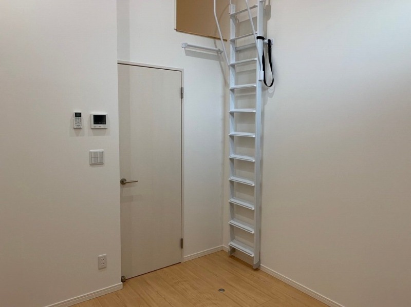 ��ʌ�����s������P���ڂ̃A�p�[�g�̂��̑�