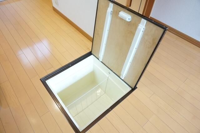 ��ʌ��z�J�s���]���P���ڂ̃A�p�[�g�̎��[