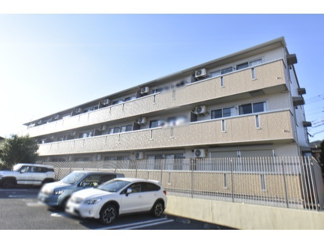 ��ʌ�����s�{���U���ڂ̃A�p�[�g�̌����O��