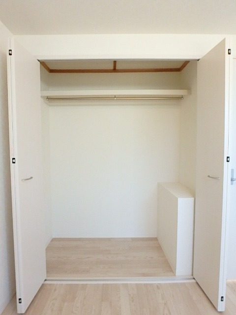 ��ʌ��������܎s�k����i���R���ڂ̃A�p�[�g�̎��[