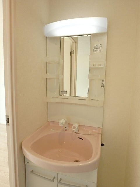 ��ʌ��������܎s�k����i���R���ڂ̃A�p�[�g�̐��ʏ�