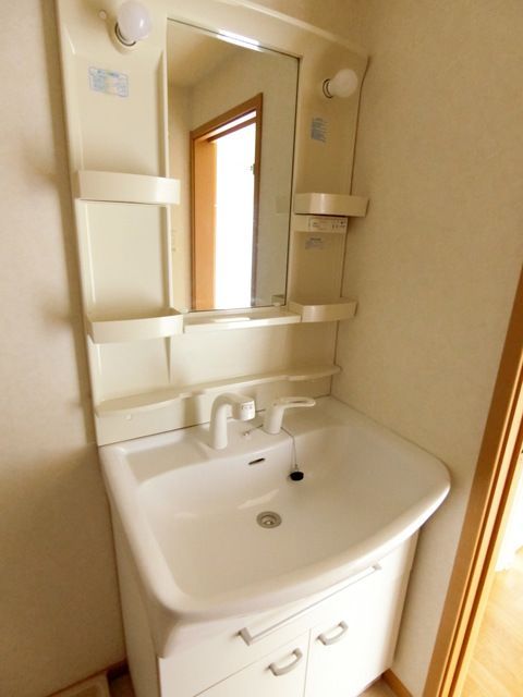 ��ʌ������s���S���ڂ̃}���V�����̐��ʏ�