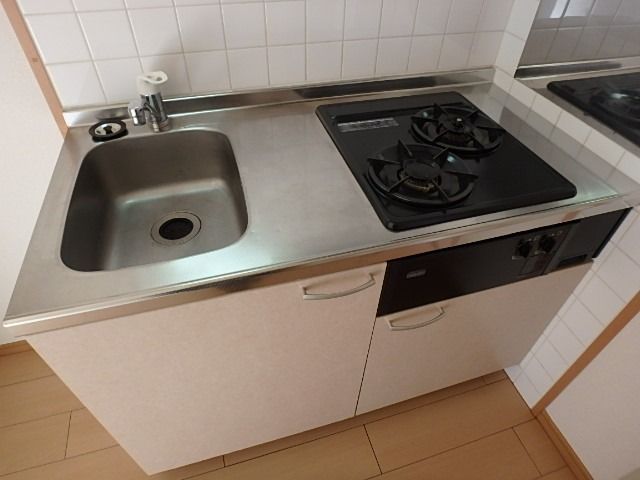 ��ʌ��������܎s�k��{�����R���ڂ̃}���V�����̃L�b�`��