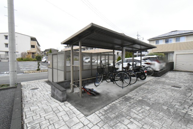 ��ʌ�����s�{���U���ڂ̃A�p�[�g�̂��̑�