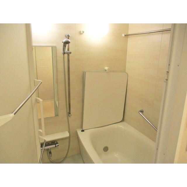 ��ʌ��������܎s�Y�a���ՂX���ڂ̃}���V�����̃o�X