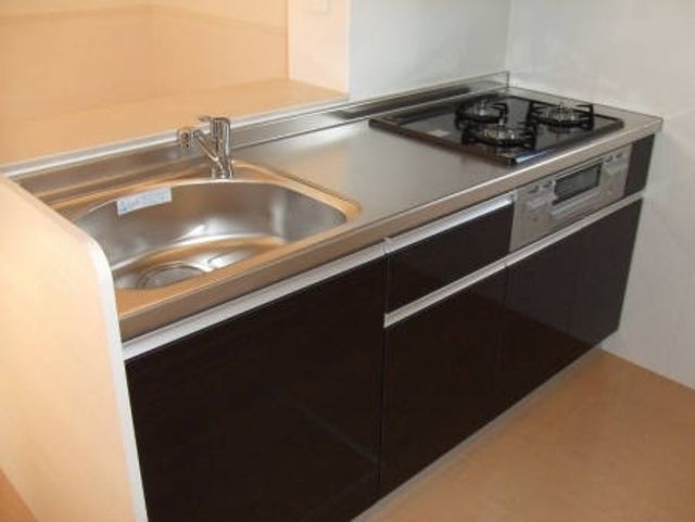 ��ʌ�����s�����Q���ڂ̃A�p�[�g�̃L�b�`��