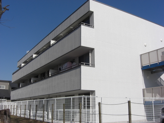 ��ʌ�����s���{���Q���ڂ̃}���V�����̌����O��